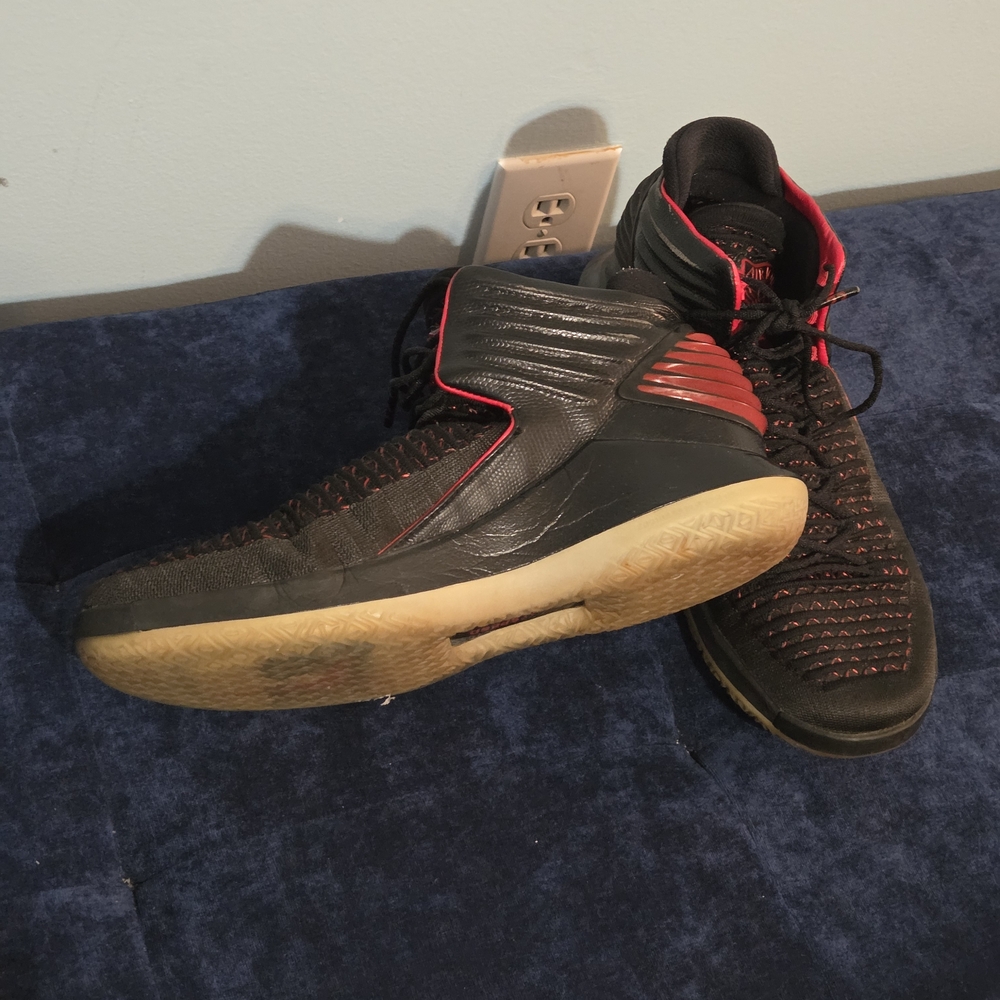 Jordan Black and Red Logo Sneakers - Picture 8 of 8